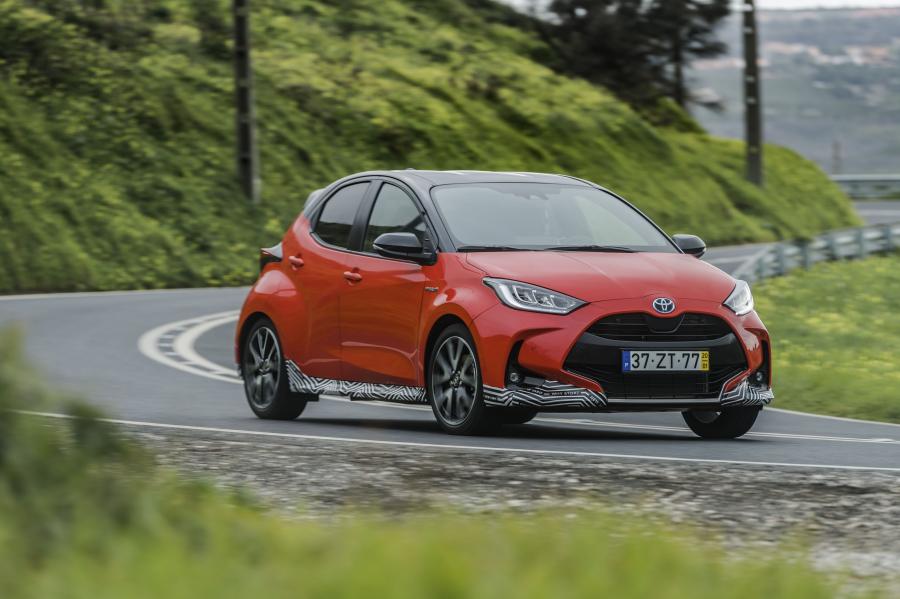  Toyota Yaris Hybrid 2020 года  (WW) (фото 71 из 111)
